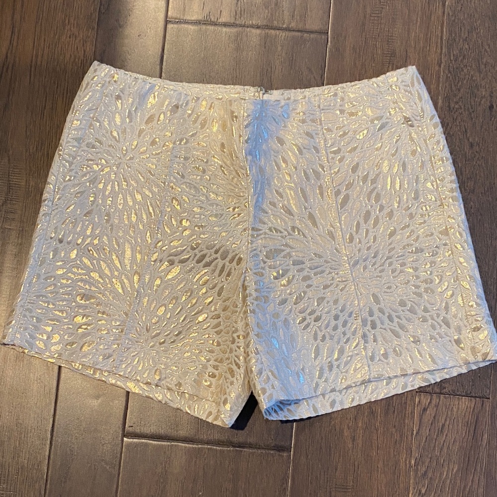 NWOT Lilly Pulitzer Ivana Pintuck Short